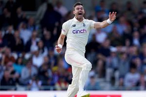 James Anderson అరుదైన ఘనత.. టెస్ట్ క్రికెట్ చరిత్రలోనే తొలి బౌలర్‌గా..!