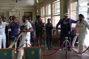 IND vs ENG: షమీ, బుమ్రా విరోచిత ఇన్నింగ్స్.. డ్రెస్సింగ్ రూమ్‌లో సంబరాలు (వీడియో)