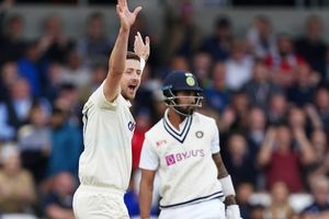 టీమిండియాకు భారీ షాక్..కేఎల్ రాహుల్ ఔట్!రివ్యూ ఉపయోగపడలేదుగా!లంచ్ సమయానికి భారత్ స్కోర్ ఎంతంటే?