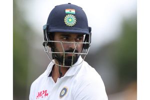 IND vs ENG: ఫోర్ బాదిన కేఎల్ రాహుల్.. ఆవేశంతో ఊగిపోయిన ఒలీ రాబిన్సన్! ఒకరికొకరు దగ్గరగా వచ్చి!!