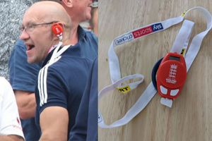 IND Vs ENG: ప్రేక్షకుల చెవుల్లో ఎర్రటి పరికరాలు.. అవెందుకో తెలుసా?