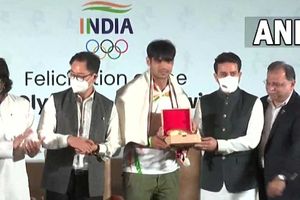 టోక్యో వీరులకు కేంద్ర మంత్రుల ఘన సన్మానం.!