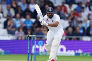 IND vs ENG: చేజార్చిన బర్న్స్.. బచాయించిన రోహిత్! రెండో రోజు ఇంగ్లండ్‌దే!