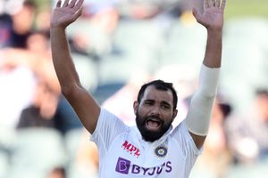 Mohammed Shami: ఈ మాత్రం దానికే దిగులెందుకు బ్రో.. ఇంకా రెండు మ్యాచ్‌లున్నాయ్!