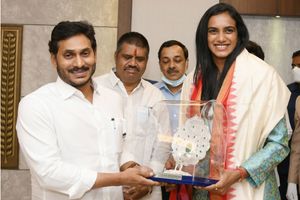 PV Sindhu: వైఎస్ జగన్‌ ఆశీర్వాద బలంతో పతకం: ఏపీ నుంచి మరింత మంది సింధూలు తయార్