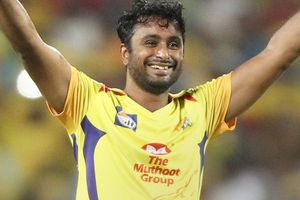 CSK vs KKR: డు.. డు.. డు.. అంబటి రాయుడు! వాటే త్రో.. బిత్తరపోయిన శుభ్‌మన్‌గిల్! (వీడియో)