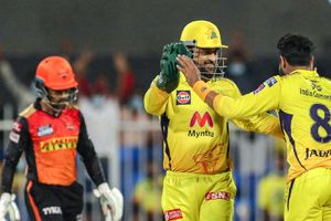 SRH vs CSK: మళ్లీ అదేతీరు.. తేలిపోయిన సన్‌రైజర్స్‌ హైదరాబాద్! చెన్నై ముందు ఈజీ టార్గెట్!!