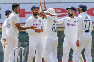 IND vs ENG 5th Test: 'ఇంగ్లండ్ ఆటగాళ్లకు కూడా ప్రమాదమే.. భారత్‌ నిర్ణయం సరైందే'