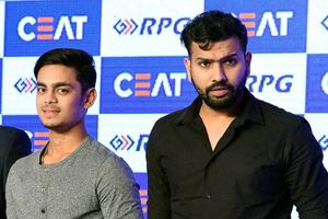 రోహిత్.. ఇది పద్దతేనా? కోహ్లీతో మాట్లాడినందుకు ఇషాన్‌ కిషన్‌పై వేటు వేస్తారా? పాపం.. పోరడు!