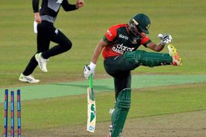 'ఆ పిచ్‌లపై 10-15 మ్యాచ్‌లు ఆడితే.. బ్యాట్స్‌మెన్ కెరీర్‌లు ముగిసినట్టే! ఐపీఎల్ అందరికీ ఉపయోగపడుతుంది'