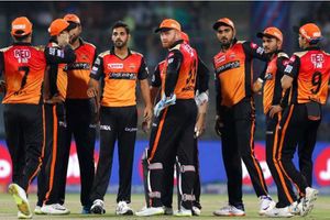 IPL 2021: సన్‌రైజర్స్‌ హైదరాబాద్‌కు భారీ షాక్.. ఐపీఎల్ నుంచి తప్పుకున్న స్టార్ ప్లేయర్! మరో ఇద్దరు కూడా ఔట్!!