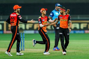 IPL 2021: నాలుగో బెర్తు కోసం నాలుగు జట్ల మధ్య పోటీ.. సన్‌రైజర్స్‌కు ఇంకా అవకాశం ఉంది! ఎలాగంటే?!!