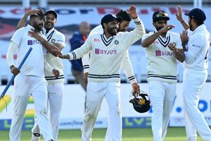 IND vs ENG: రసవత్తరంగా ఓవల్ టెస్ట్.. ఎగబడ్డ ప్రేక్షకులు! బ్లాక్‌లో కూడా దొరకని టికెట్లు!