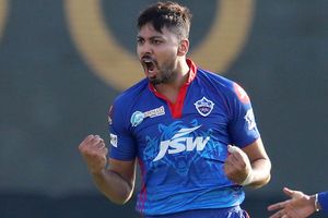 DC vs CSK: ధోనీకి మొగుడిలా తయారైన అవేశ్ ఖాన్! నేడు లెక్క సరిచేసేనా?