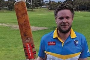 క్రికెట్ చరిత్రలోనే తొలిసారి.. ఒకే ఓవర్‌లో 8 సిక్స్‌లు..!