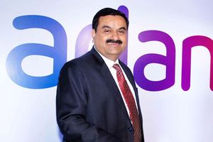 కడుపు చించుకుంటే కాళ్ల మీద పడేలా ఉందే: బెట్టింగుల్లో ఆరితేరిన ఐపీఎల్ ఫ్రాంఛైజీ: వదలని అదాని