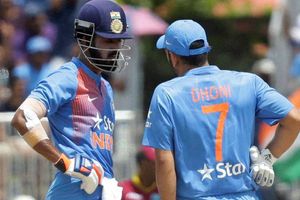 India vs Pakistan: ధోనీ, కేఎల్ రాహుల్‌కు వింత కోరిక కోరిన పాక్ మహిళా జర్నలిస్ట్: షాక్