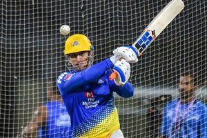 IPL 2021 Final: ఫైనల్‌కు ముందు ఎంఎస్ ధోనీ వీరవిహారం.. కోల్‌కతాకు డబిడదిబిడే (వీడియో)!!