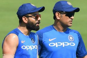 T20 World Cup 2021: ఎంఎస్ ధోనీ ఉంటే చాలు.. కప్ కొడతాం: కోహ్లీ