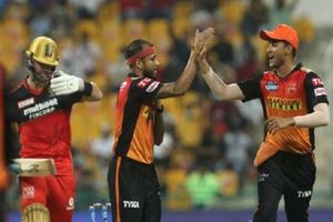 RCB vs SRH: ఉత్కంఠ పోరులో సన్‌రైజర్స్ విజయం.. మాక్స్‌వెల్ మెరుపులు వృధా! ఏబీ ఎంత పనిజేస్తివి!!