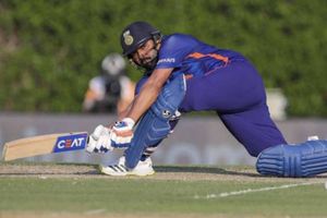 IND vs AUS: రోహిత్ హాఫ్ సెంచరీ.. మెరిసిన సూర్యకుమార్! ఆస్ట్రేలియాపై భారత్ ఘన విజయం!!