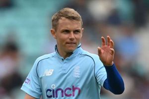 T20 World Cup 2021: ఇంగ్లండ్‎కు భారీ షాక్.. ప్రపంచకప్​కు దూరమైన స్టార్‌ ఆల్‌రౌండర్‌! కారణం ఏంటంటే?