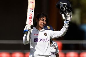 AUSW vs INDW: తొలి భారత మహిళా క్రికెటర్​గా అరుదైన రికార్డు నెలకొల్పిన స్మృతి మంధాన!!