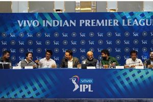 IPL New Teams: అహ్మదాబాద్‌ను అదానీ గ్రూప్‌.. లక్నోని దక్కించుకున్న మాంచెస్టర్ యునైటెడ్!!