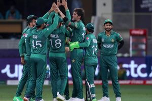 PAK vs NAM T20 WC: పాక్ ఆటగాళ్లు మ్యాచే కాదు మనుసులు గెలుచుకున్నారు (వీడియో)