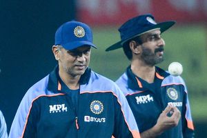 Rahul Dravid: ఈ విజయాన్ని తలకెక్కించుకోవద్దు.. భారత ఆటగాళ్లకు హెడ్ కోచ్ వార్నింగ్!