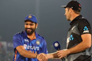 IND vs NZ: సిరాజ్ ఔట్.. ‘పర్పుల్’ పటేల్ అరంగేట్రం! లక్ అంటే రోహిత్‌దే!