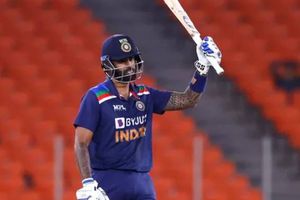 IND vs NZ: విరాట్ కోహ్లీ తిరిగొచ్చినా.. సూర్యకుమార్ మూడులోనే ఆడాలి! భారత మాజీ క్రికెటర్ సూచన!!