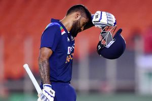 Rohit vs Surya: ఏం మనిషివిరా అయ్యా! సూర్య చెత్తాటపై హిట్‌మ్యాన్ కన్నెర్ర!