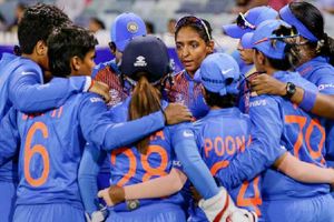 ప్రపంచకప్ షెడ్యూల్ ఫిక్స్.. ఆరంభంలోనే భారత్, పాకిస్థాన్ ఢీ