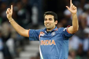 Zaheer Khan vs Brett Lee: బ్రెట్‌ లీ కవ్వింపులకు బెదరని జహీర్ ఖాన్.. సిక్సర్‌తోనే సమాధానం! (వీడియో)