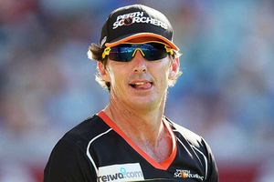 రిషభ్ పంత్‌‌ను గెలకొద్దు.. రాహుల్ ద్రవిడ్‌కు ఆసీస్ స్పిన్నర్ అడ్వైజ్!