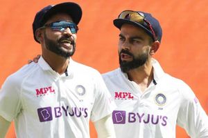 Virat Kohli: మ్యాచ్‌కు నేను రెడీ.. కానీ సిరాజ్ సిద్దంగా లేడు! పంత్‌కు గట్టిగానే చెప్పినం!