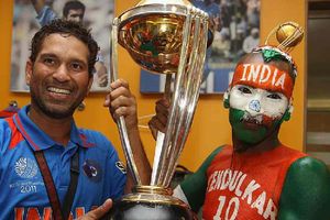 Sachin Tendulkar డైహార్డ్ ఫ్యాన్ సుధీర్‌ను చితక్కొట్టిన పోలీసులు!