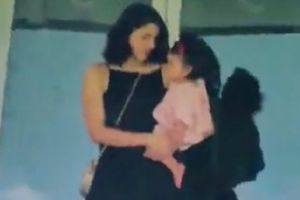 Vamika: సౌతాఫ్రికాతో మూడో వన్డే.. టీవీలో కనిపించిన కోహ్లీ కూతురు! (వీడియో)