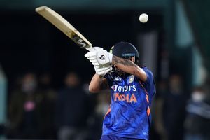 IND vs SL: ఇషాన్ కిషన్‌కు సీరియస్.. అర్దరాత్రి ఆసుపత్రికి తరలింపు! రాకాసి బౌన్సర్‌‌తో తీవ్ర గాయం!