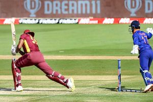 IND vs WI: కోహ్లీ, రోహిత్ మార్క్ స్కెచ్.. పొలార్డ్ గోల్డెన్ డక్!