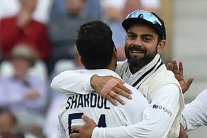 కోహ్లీ అంత పని చేస్తాడనుకోలేదు.. హార్దిక్‌తో నన్ను పోల్చకండి : శార్దూల్ ఠాకూర్