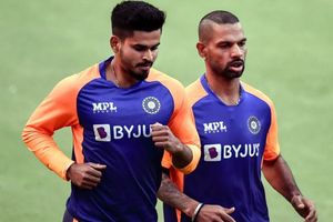 ధావ‌న్‌, శ్రేయ‌స్‌, రుతురాజ్‌తో స‌హా టీమిండియాలో ఎనిమిది మందికి క‌రోనా పాజిటివ్‌