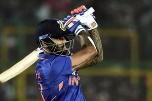 Surya kumar Yadav: ఏ స్థానంలో ఆడ‌డానికైనా నేను రెడీ.. అవ‌స‌ర‌మైతే బౌలింగ్ కూడా చేస్తా!