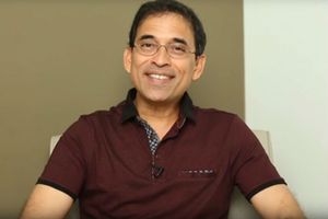 IPL 2022: ప్రముఖ క్రికెట్ కామెంటేటర్‌ హర్షా భోగ్లేపై దాడి? లైవ్‌ జరుగుతుండగానే..?