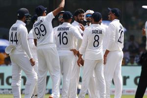 India vs Sri Lanka: తొలి సెష‌న్ టీమిండియాదే.. 204 ప‌రుగుల అధిక్యంలో రోహిత్ సేన‌