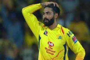 IPL 2022: లేటుగా వచ్చాడని జడేజానే బస్ నుంచి దింపేసాడు!