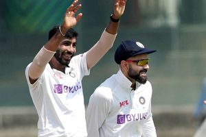 IND vs SL: అమ్మ కోహ్లీ! బుమ్రానే వెక్కిరిస్తున్నావా? పింక్ బాల్ టెస్ట్‌లో కోహ్లీ హిల్లారీయ‌స్ కామెడీ