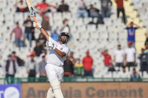 IND vs SL: ఐపీఎల్ ముందే వ‌చ్చేసింది.. రిష‌బ్ పంత్ విధ్వంసం.. 40 ఏళ్ల క‌పిల్ దేవ్ రికార్డు బ‌ద్ద‌లు