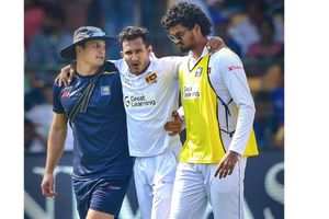 IND vs SL: జ‌య‌విక్ర‌మ నీకు జేజేలు.. టీం కోసం కుంటుతూనే బౌలింగ్ చేసి కీల‌క‌ వికెట్లు తీసావు